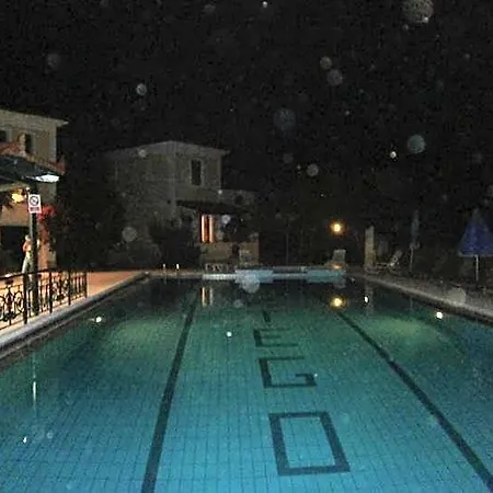 Portego Hotel 2*